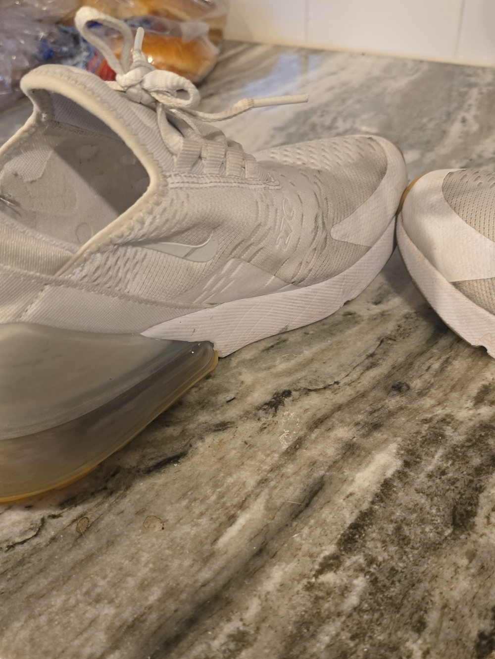 Mens Nike Air Max 270 - Picture 10 of 12